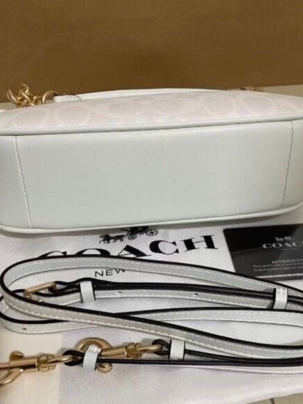 Coach Teri Shoulder Bag In Signature Canvas - Picture 3 of 7